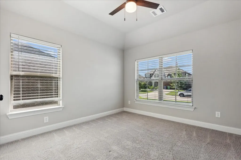 541 Harvest Grove Drive Waxahachie TX 75165