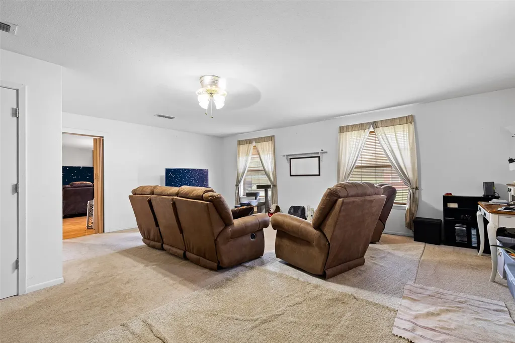 7422 Pacal Gilmer TX 75645