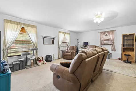 7422 Pacal Gilmer TX 75645