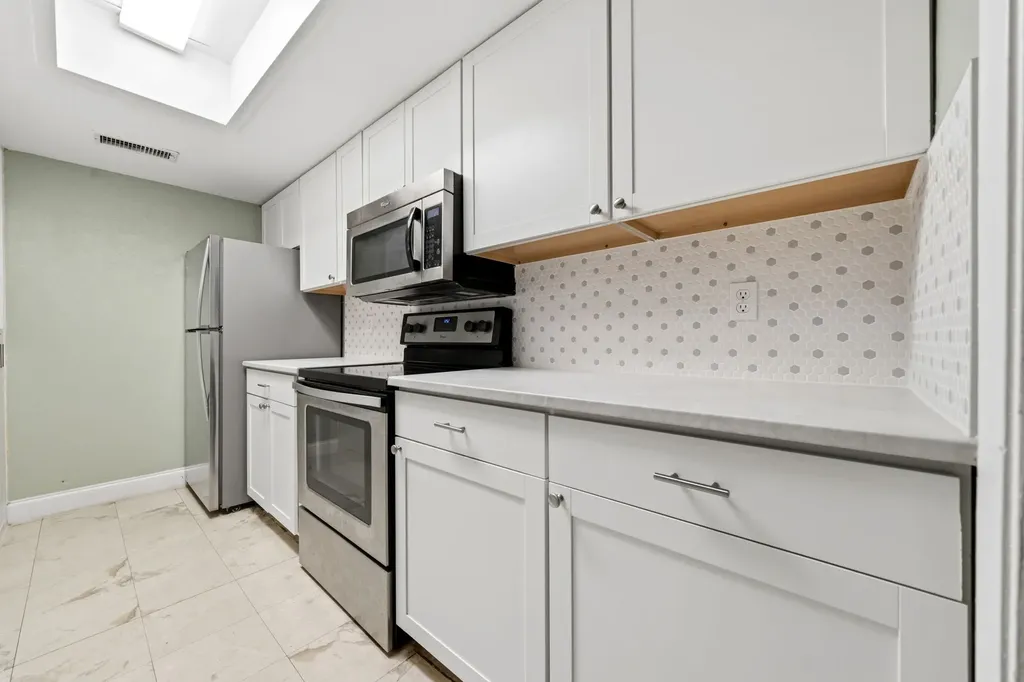 12824 Midway Road Dallas TX 75244