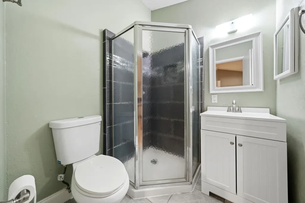 12824 Midway Road Dallas TX 75244
