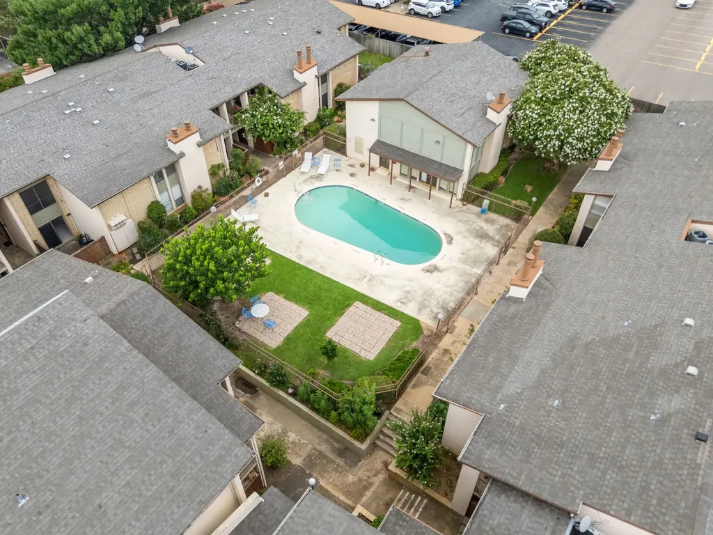 12824 Midway Road Dallas TX 75244