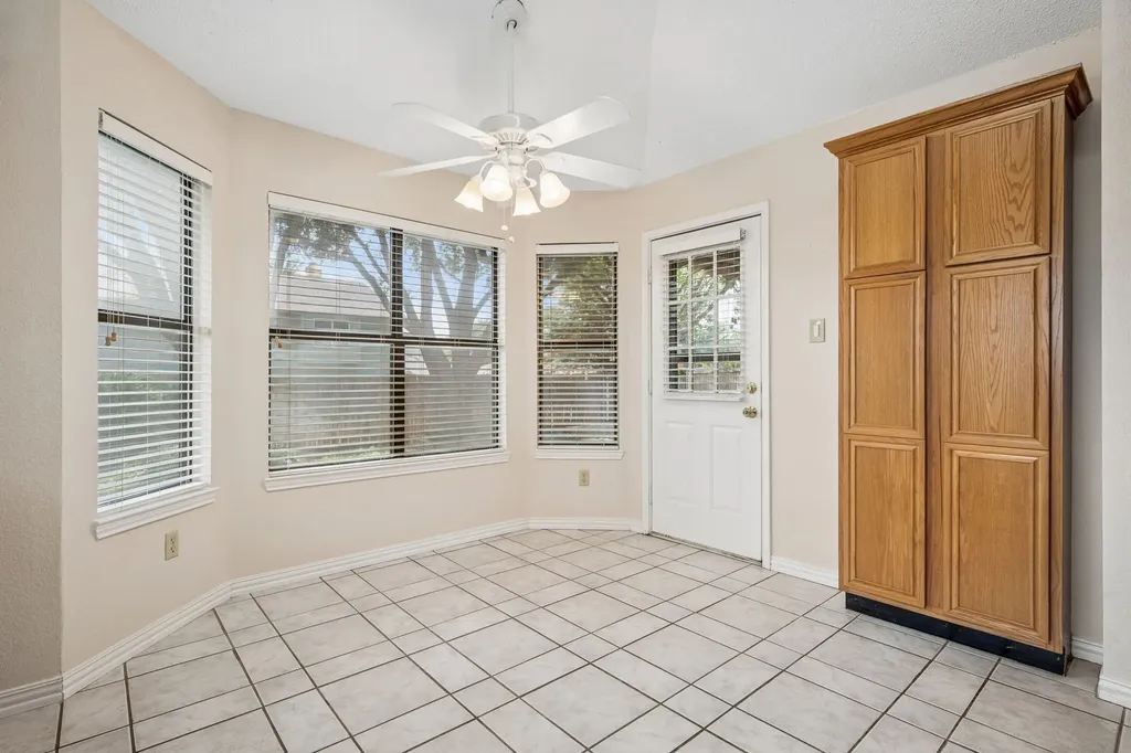 2612 Fountainview Drive Corinth TX 76210