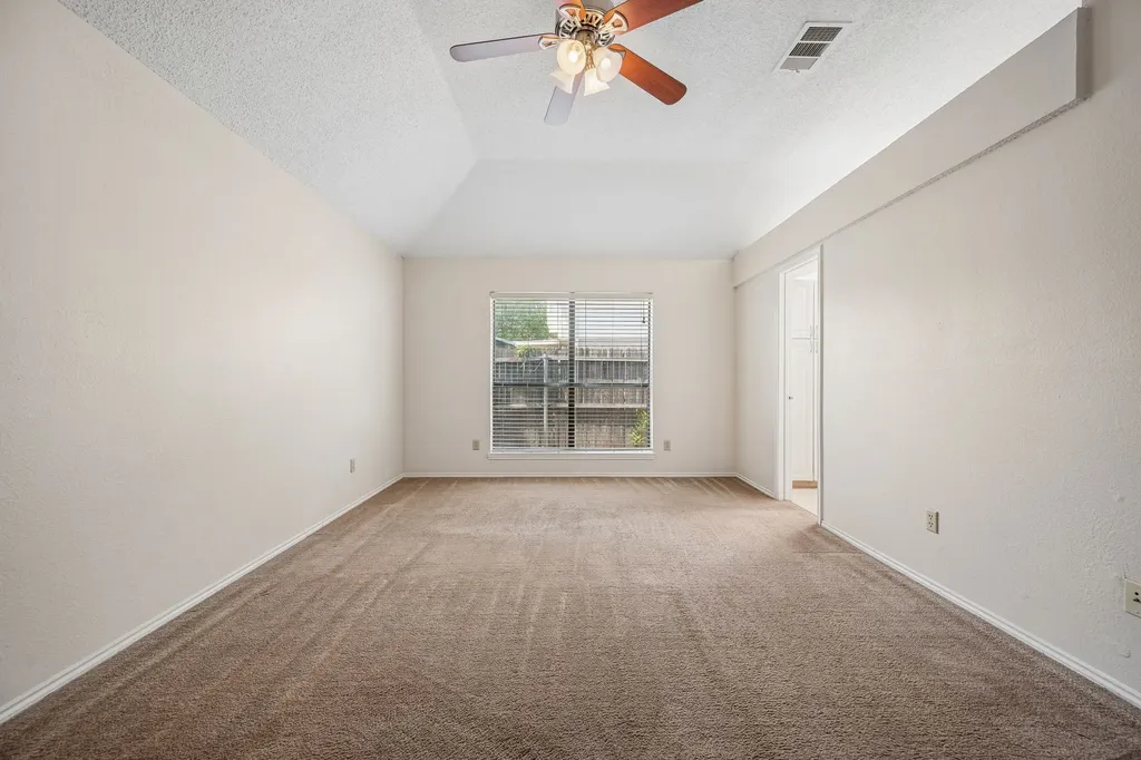 2612 Fountainview Drive Corinth TX 76210