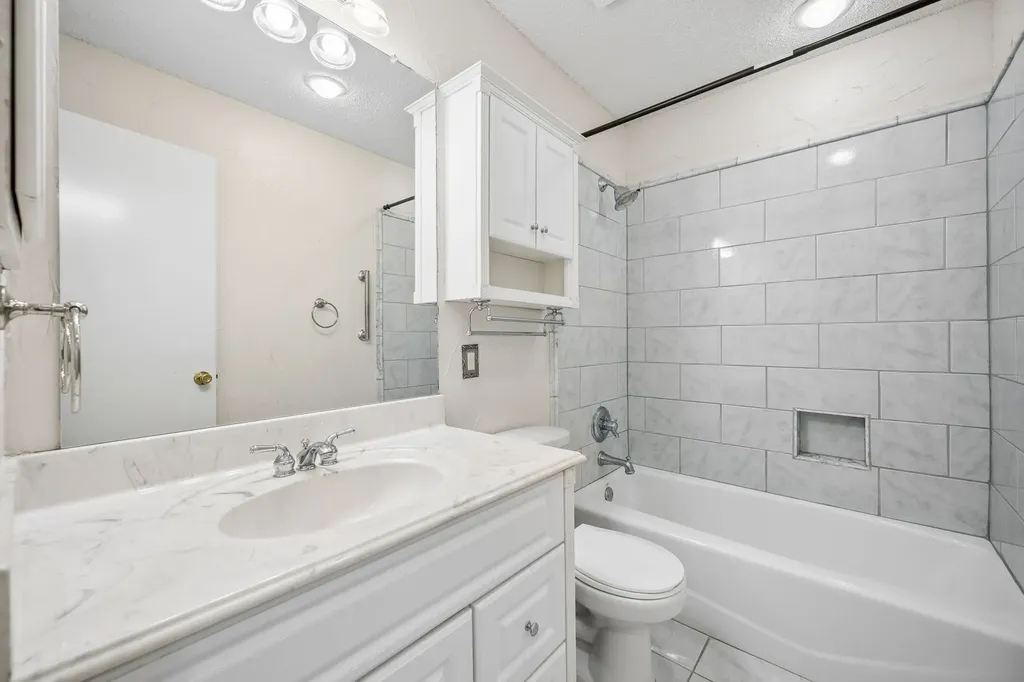 2612 Fountainview Drive Corinth TX 76210
