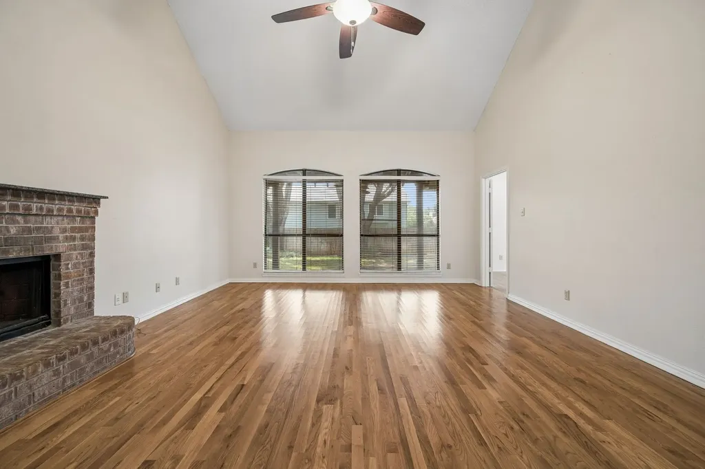 2612 Fountainview Drive Corinth TX 76210