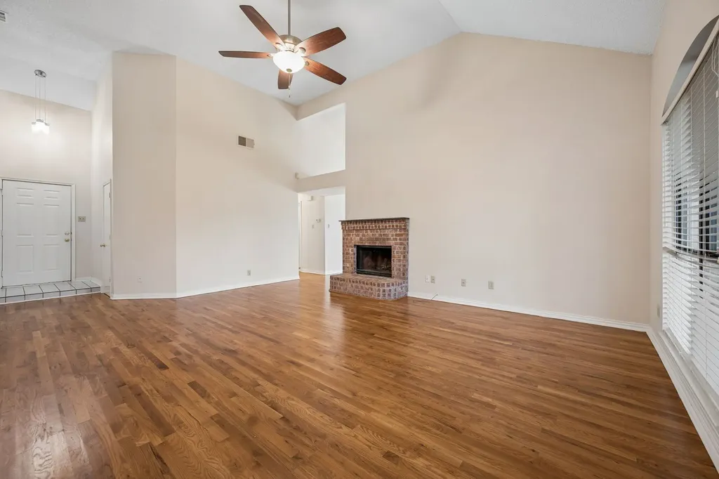 2612 Fountainview Drive Corinth TX 76210