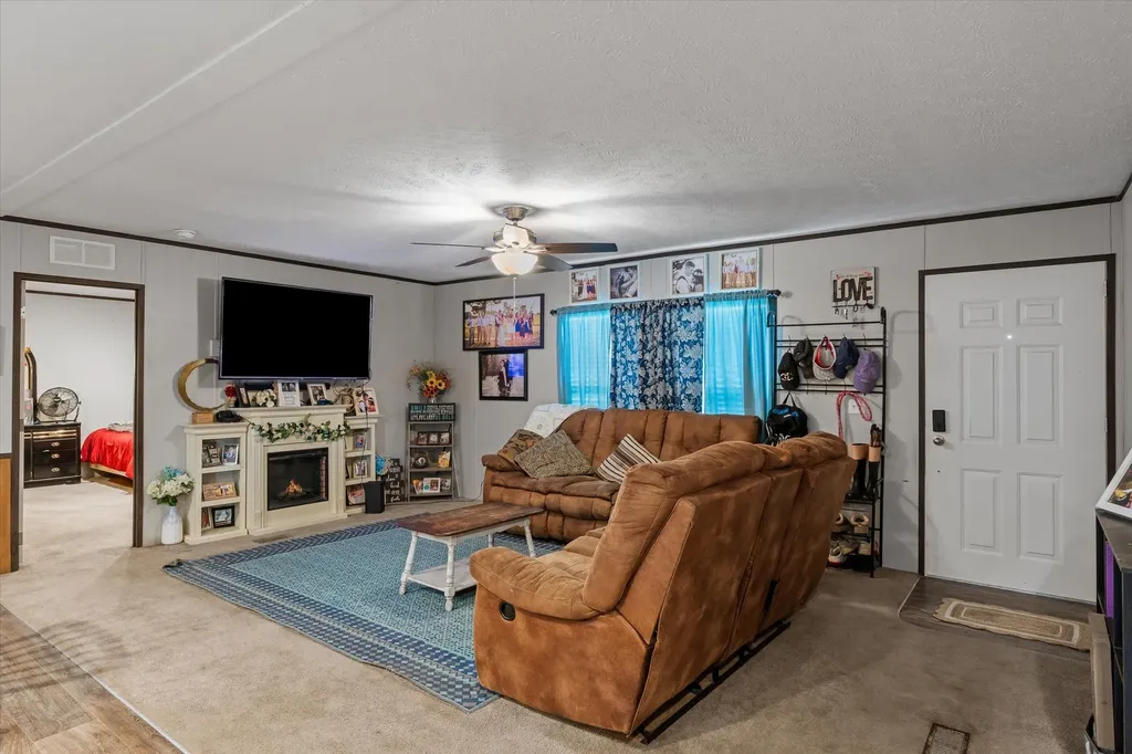 1676 Vz County Road 2205 Canton TX 75103