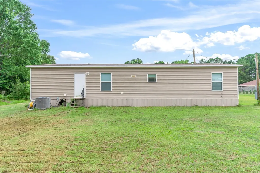1676 Vz County Road 2205 Canton TX 75103