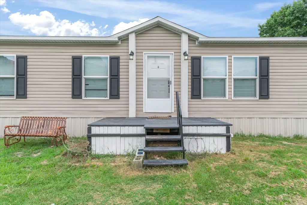 1676 Vz County Road 2205 Canton TX 75103