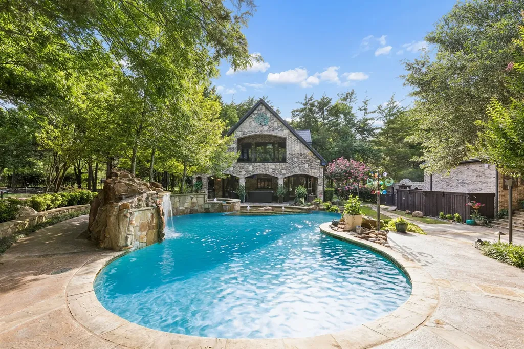 8 Shadywood Lane Melissa TX 75454