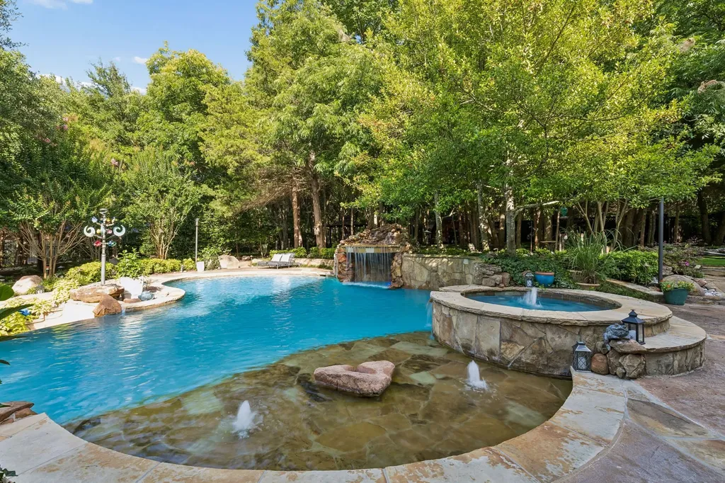 8 Shadywood Lane Melissa TX 75454