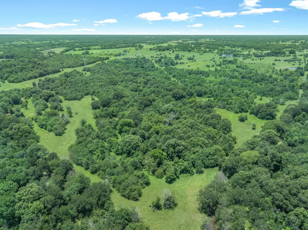 3300 Vzcr 1903 Edgewood TX 75117
