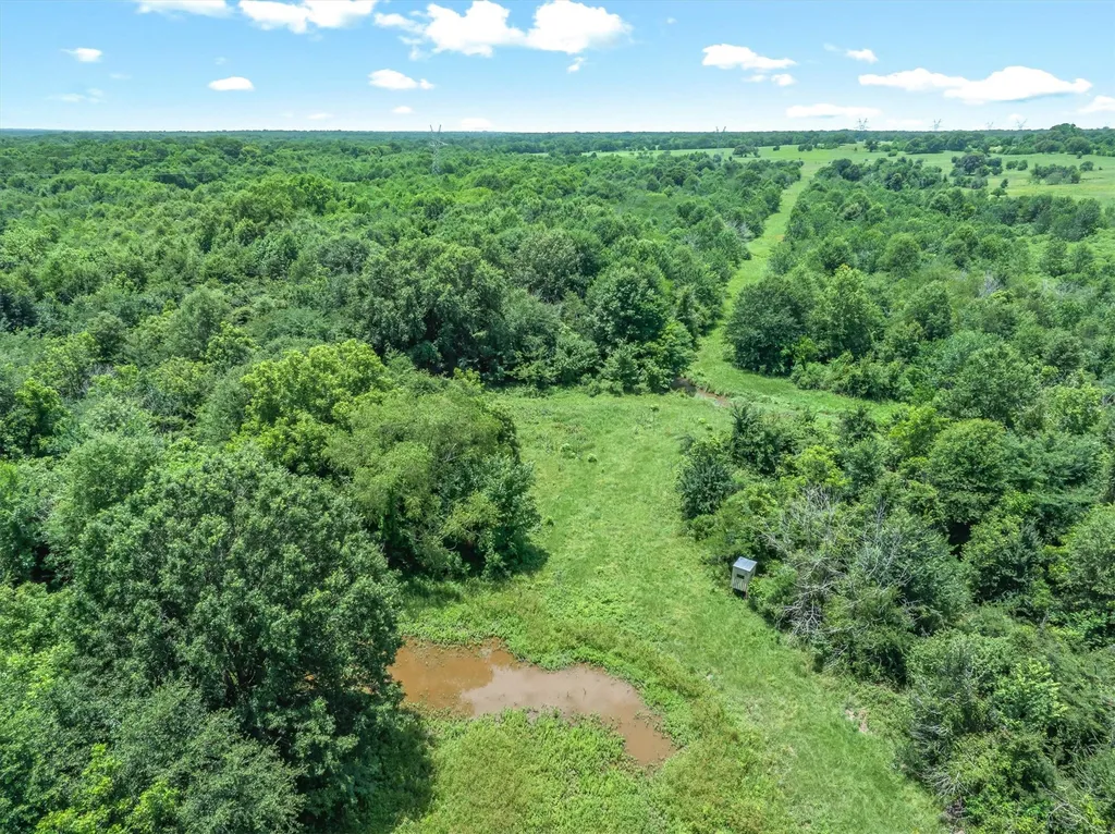 3300 Vzcr 1903 Edgewood TX 75117