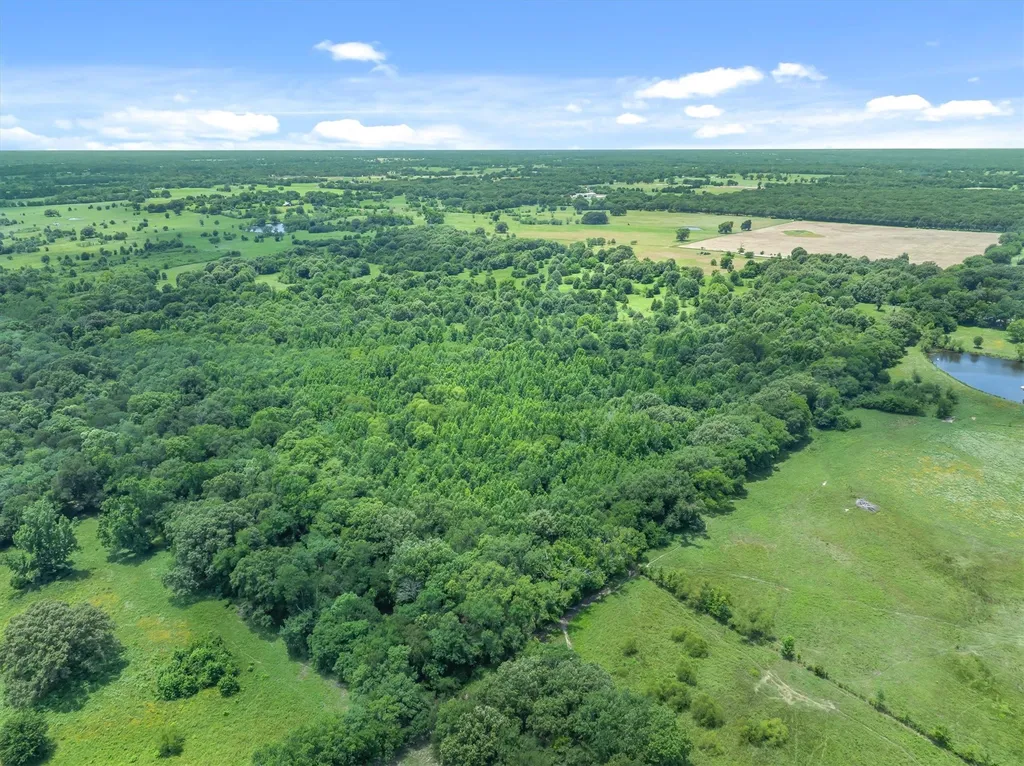 3300 Vzcr 1903 Edgewood TX 75117