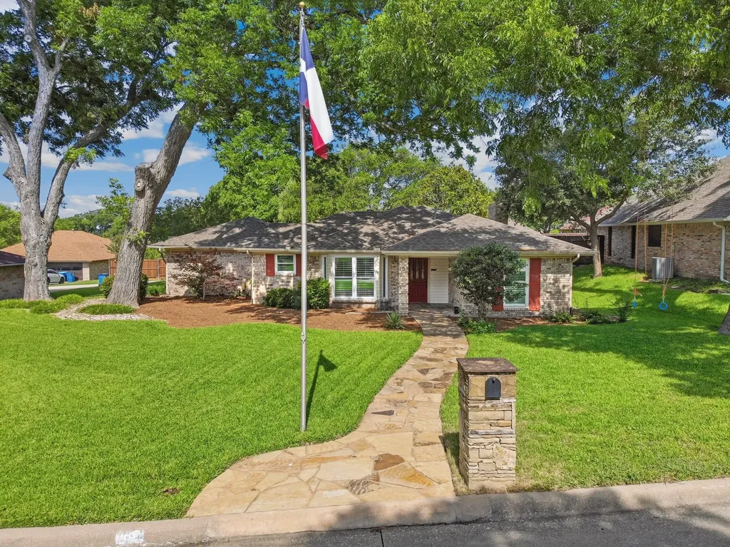 109 Crestwood Drive Rockwall TX 75087