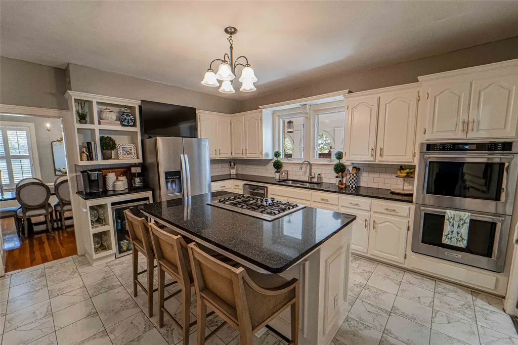 1002 E Lindsey Street Breckenridge TX 76424