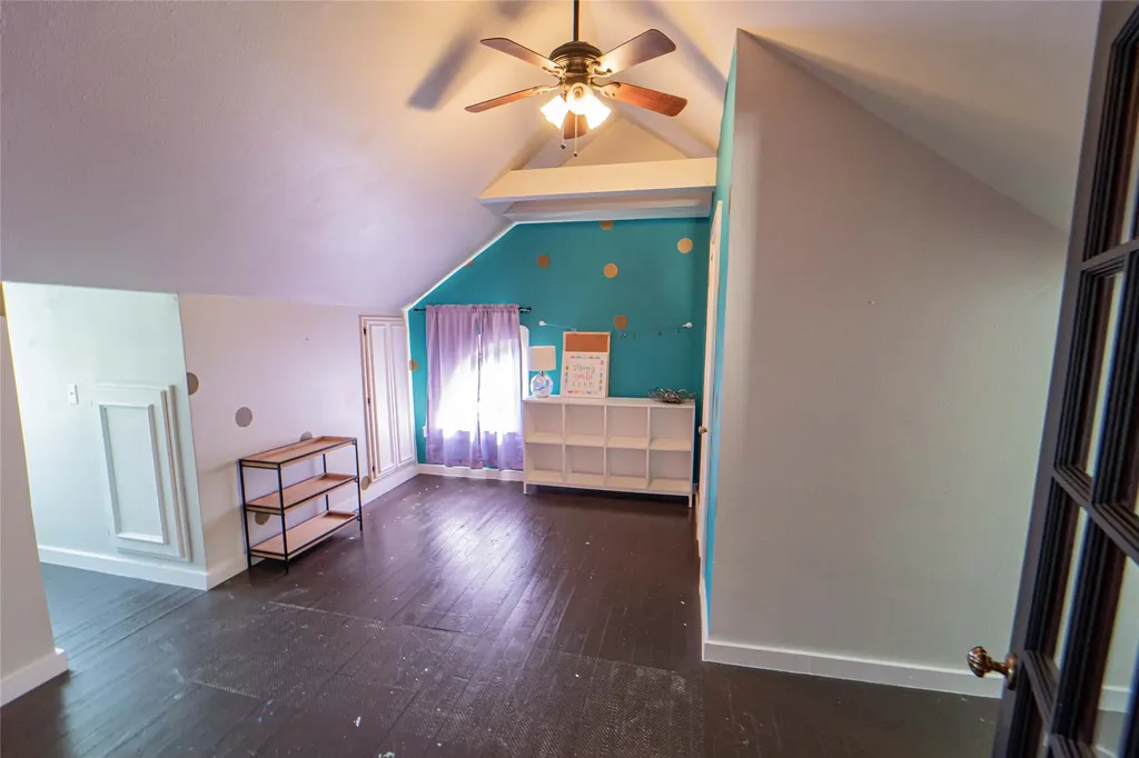 1002 E Lindsey Street Breckenridge TX 76424