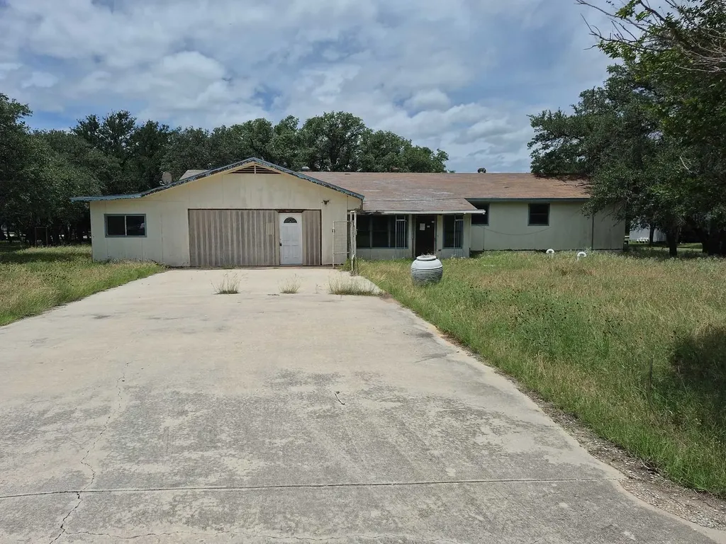 3130 Seabreeze Drive May TX 76857