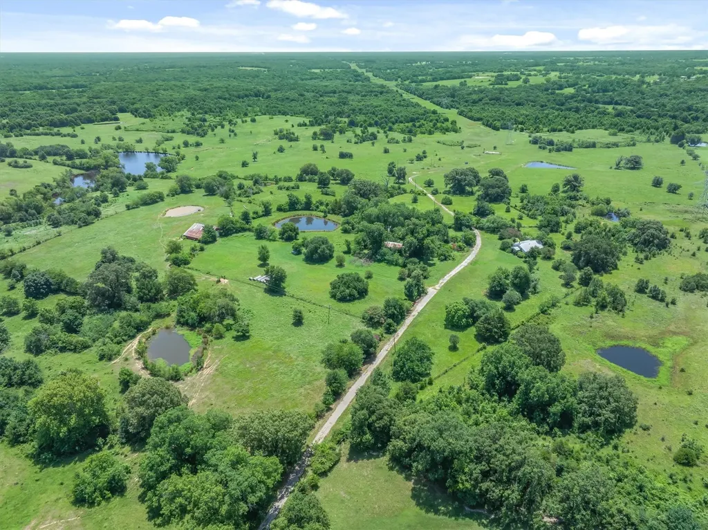 3300 Vz County Road 1903 Edgewood TX 75117