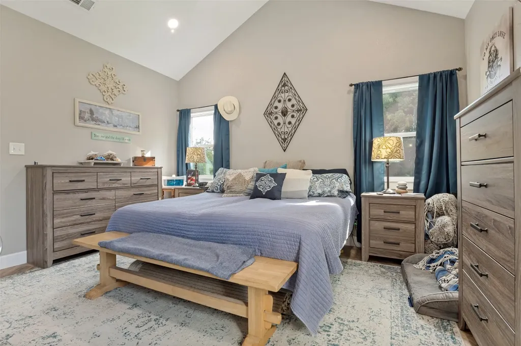 1052 Meandering Way China Spring TX 76633