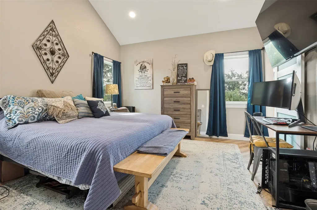 1052 Meandering Way China Spring TX 76633