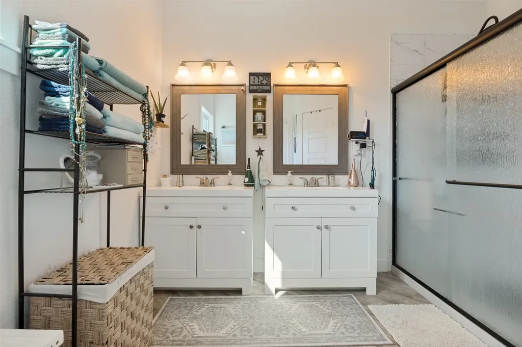 1052 Meandering Way China Spring TX 76633