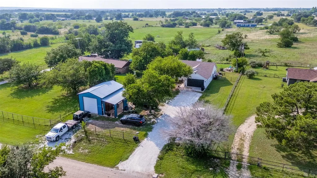 1052 Meandering Way China Spring TX 76633