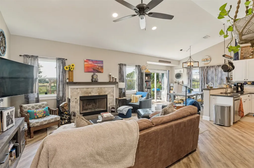 1052 Meandering Way China Spring TX 76633