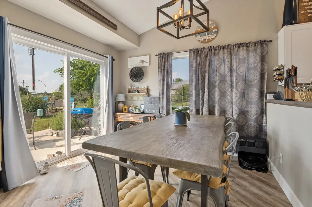 1052 Meandering Way China Spring TX 76633