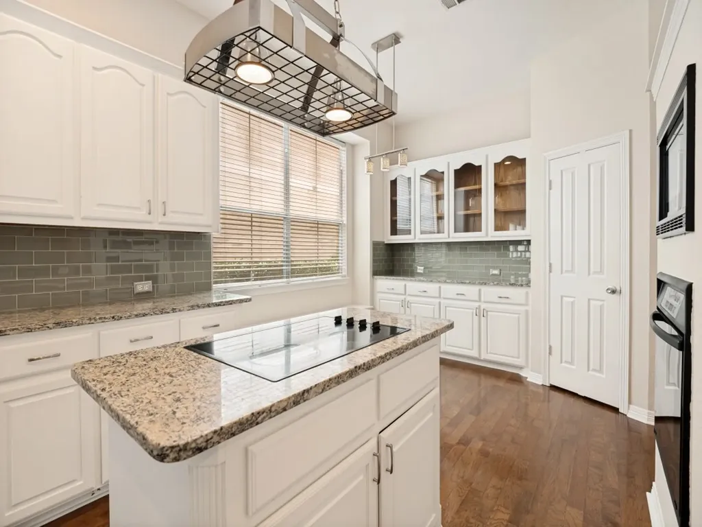 7926 Enclave Way Dallas TX 75218