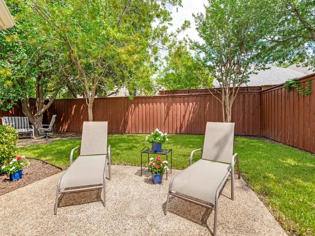 7926 Enclave Way Dallas TX 75218