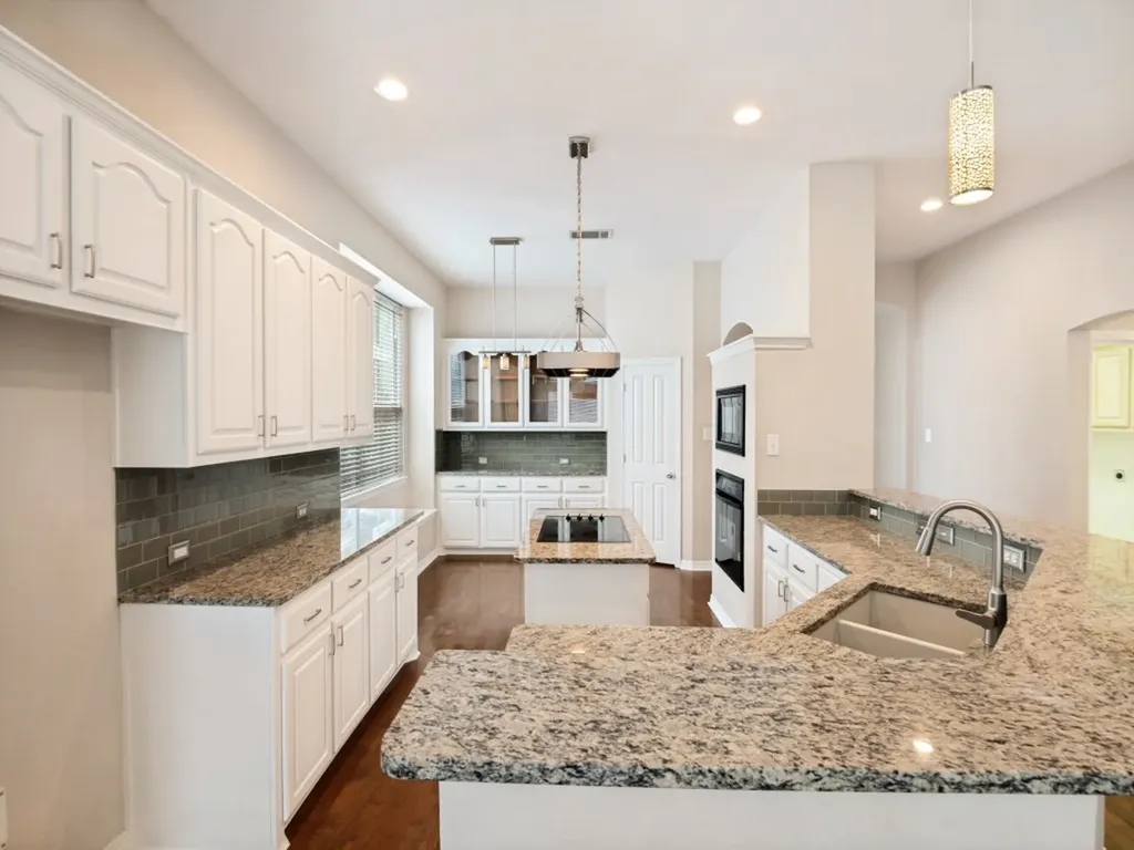 7926 Enclave Way Dallas TX 75218