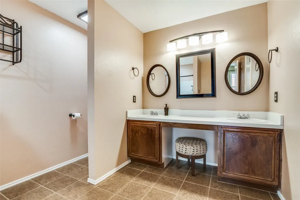 6512 Coral Lane Sachse TX 75048
