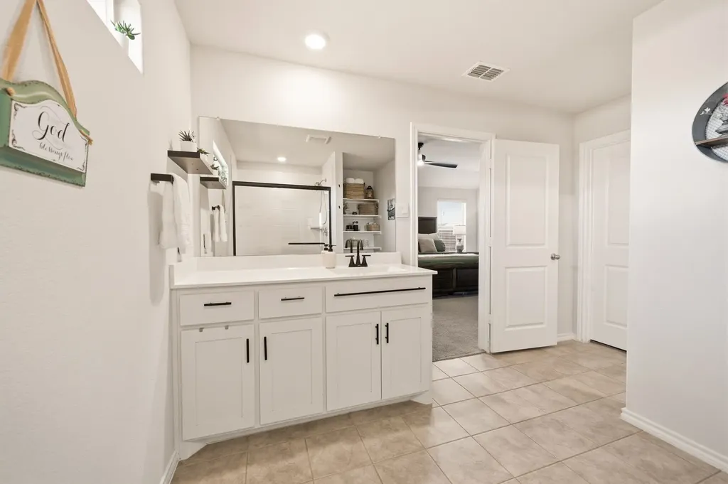601 Emmons Creek Street Justin TX 76247