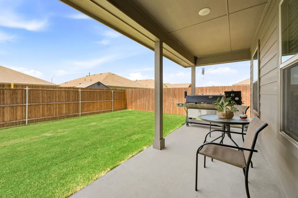 601 Emmons Creek Street Justin TX 76247