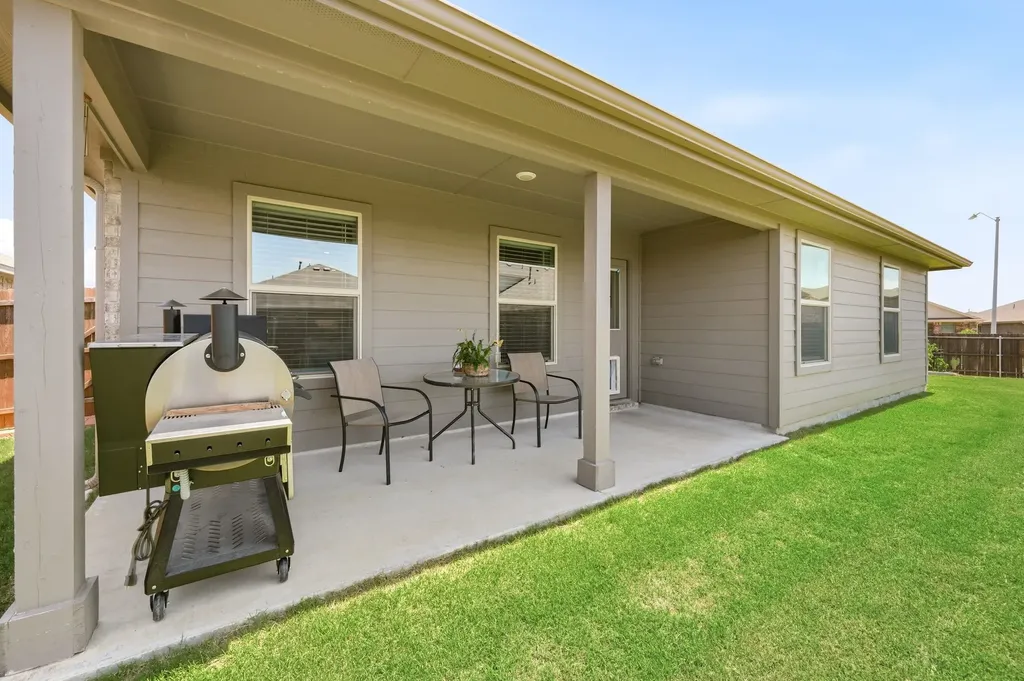 601 Emmons Creek Street Justin TX 76247