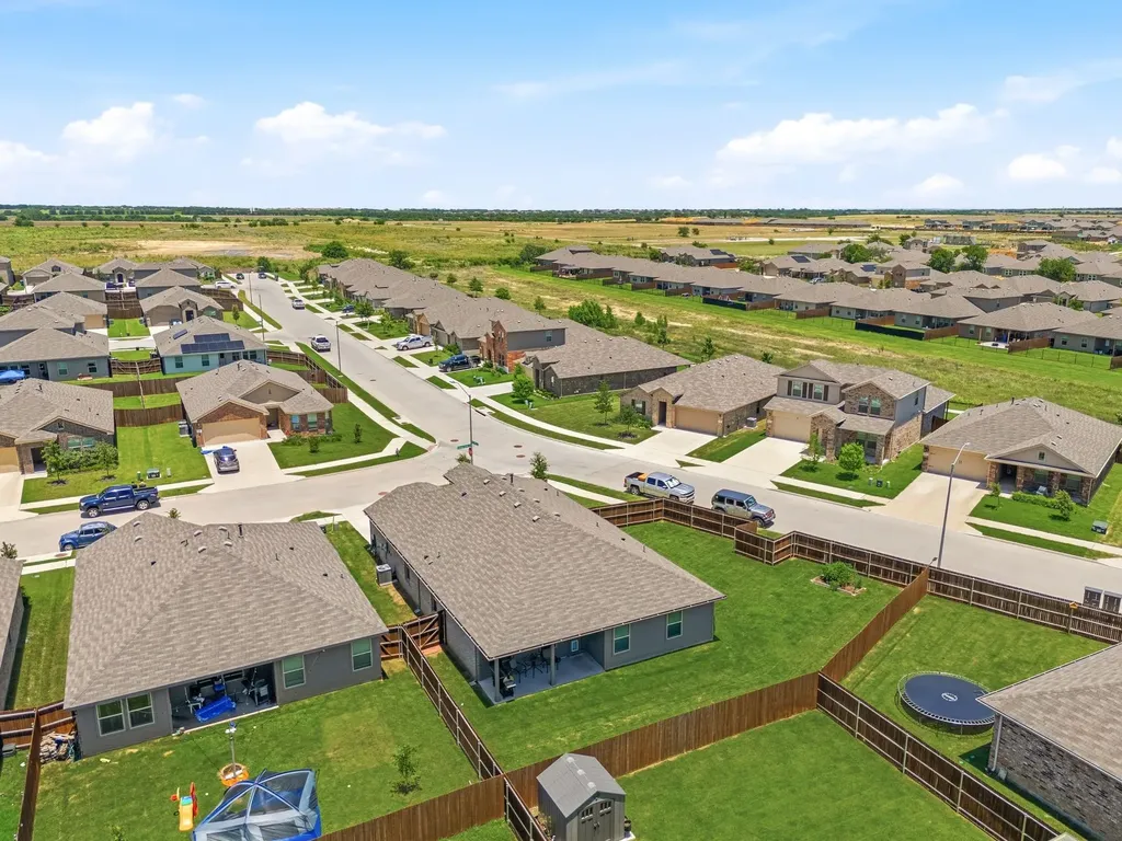 601 Emmons Creek Street Justin TX 76247