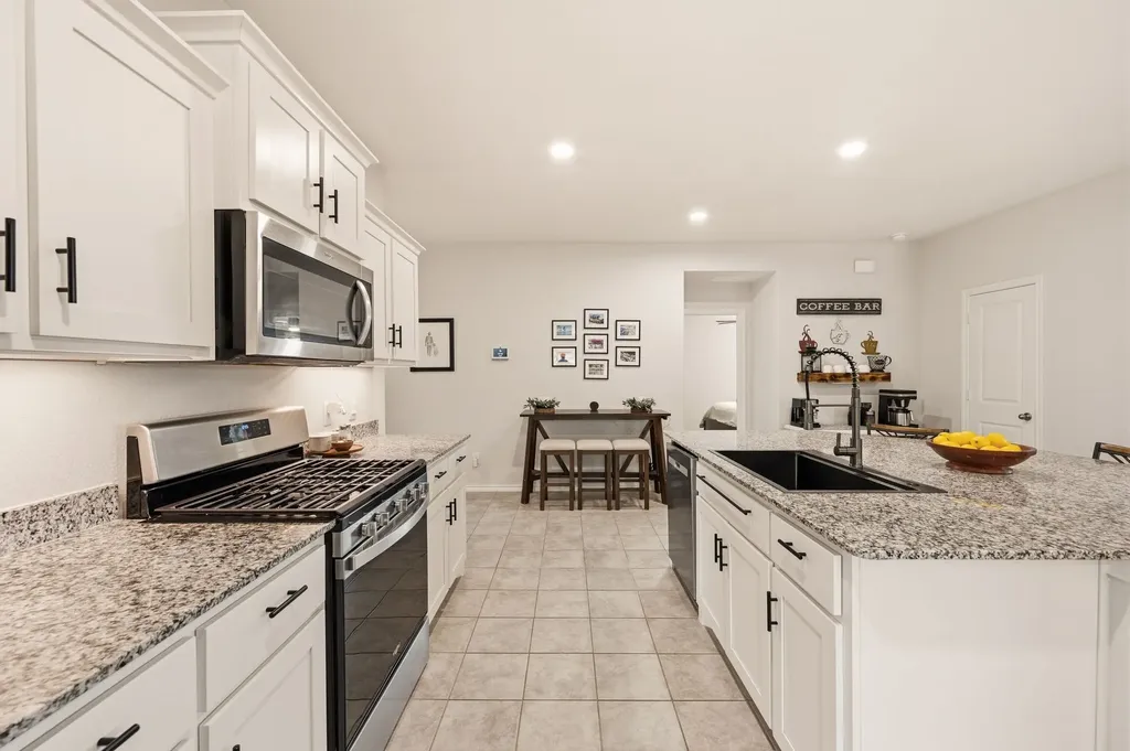 601 Emmons Creek Street Justin TX 76247