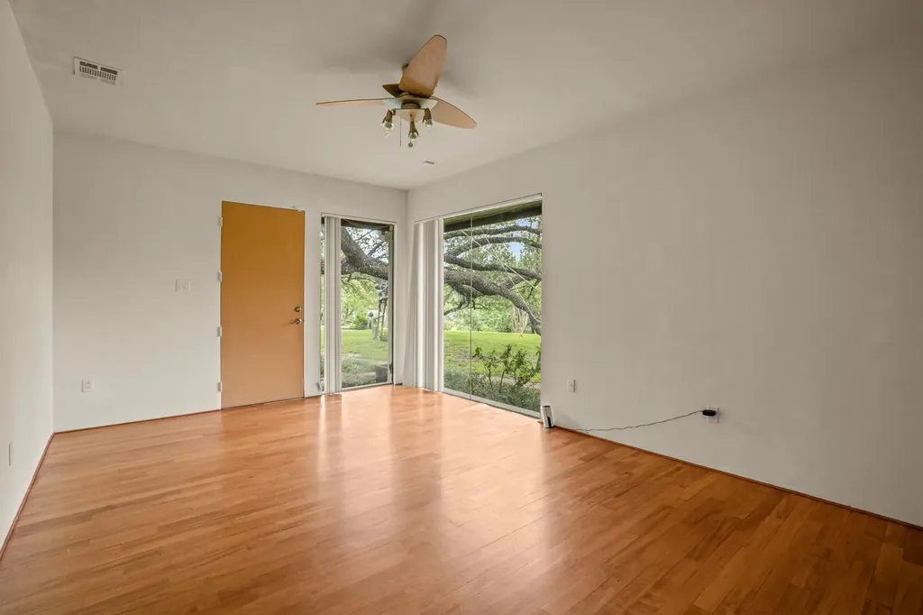 4301 Briarhaven Road Fort Worth TX 76109