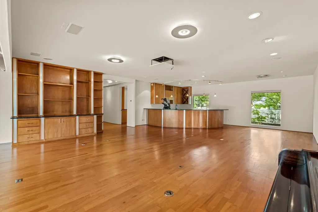4301 Briarhaven Road Fort Worth TX 76109
