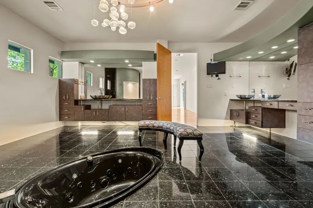 4301 Briarhaven Road Fort Worth TX 76109