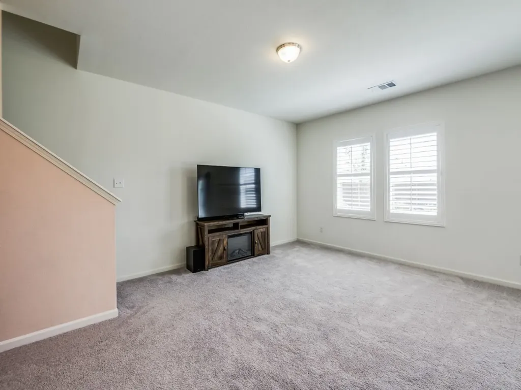 613 Delaware Avenue Princeton TX 75407