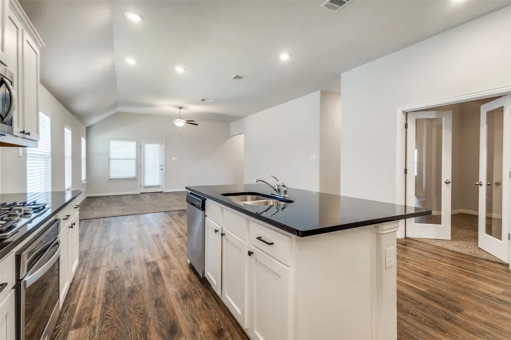 1024 Embers Lane Denton TX 76201