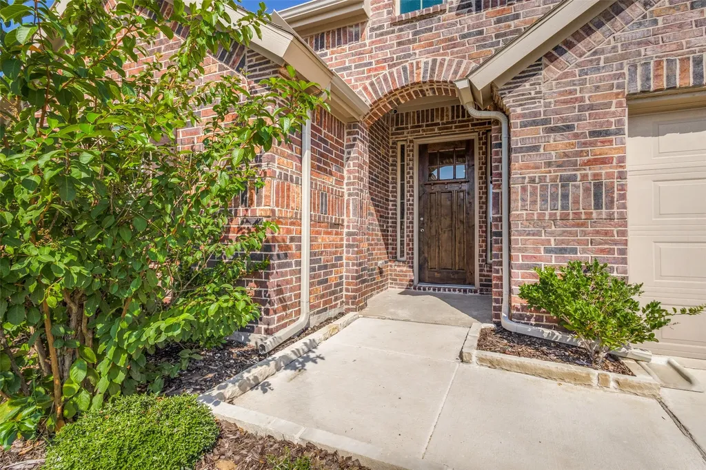 1024 Embers Lane Denton TX 76201