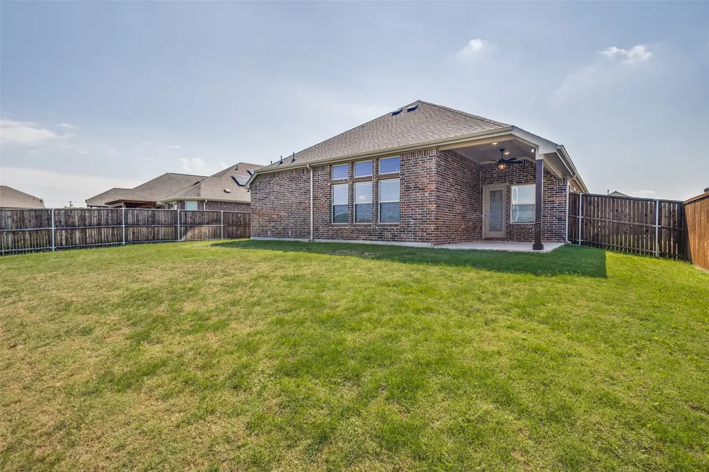 1024 Embers Lane Denton TX 76201