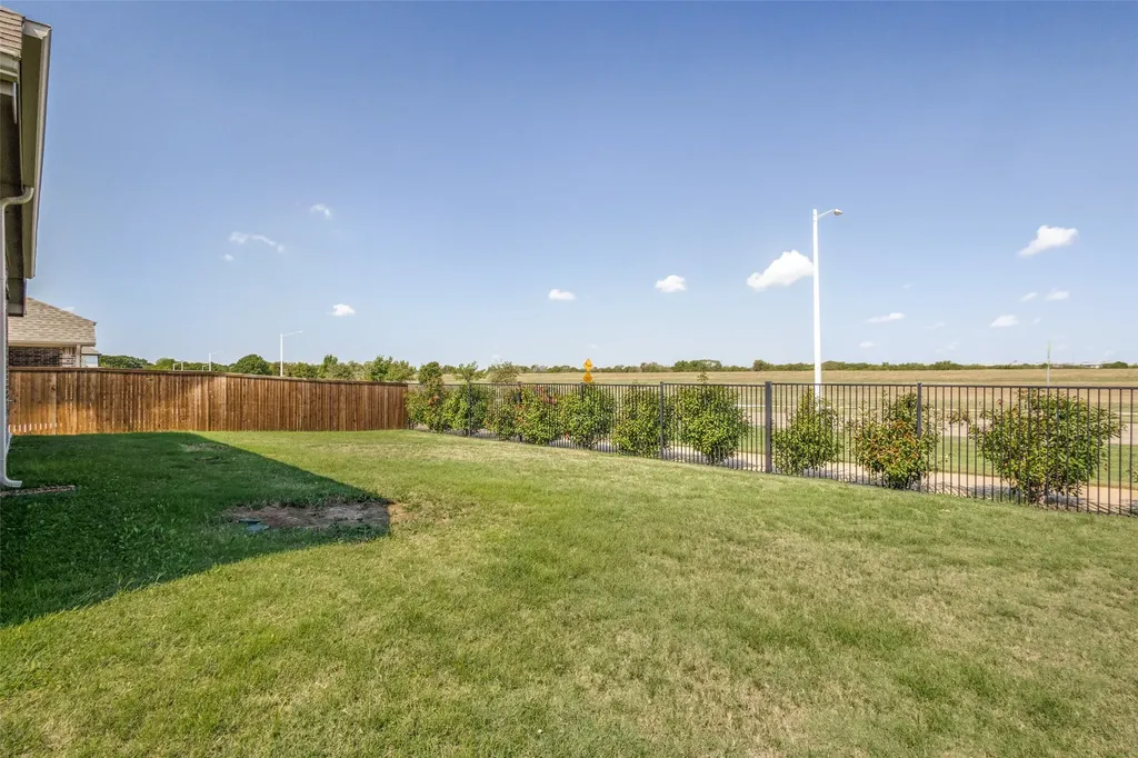 1024 Embers Lane Denton TX 76201