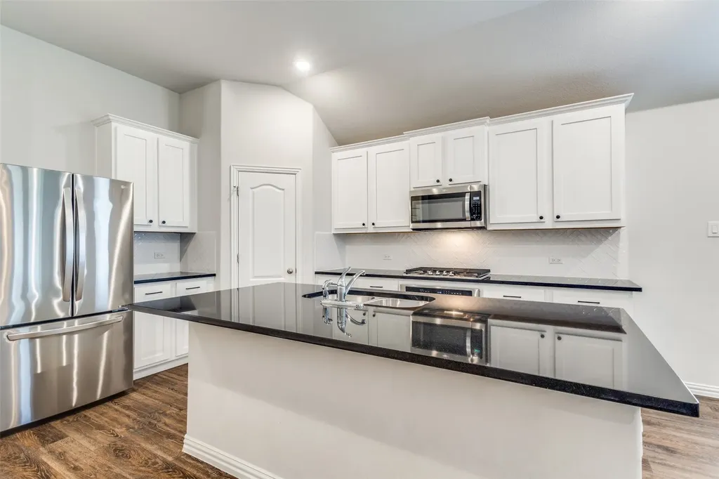 1024 Embers Lane Denton TX 76201