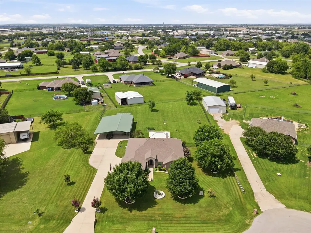 2732 Rawhide Court Haslet TX 76052