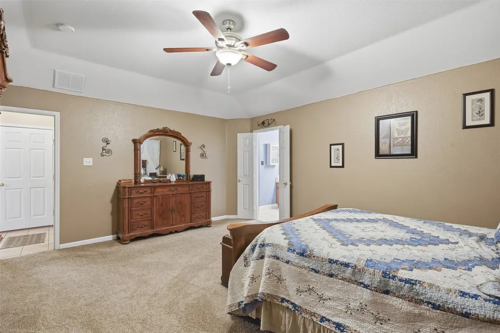2732 Rawhide Court Haslet TX 76052